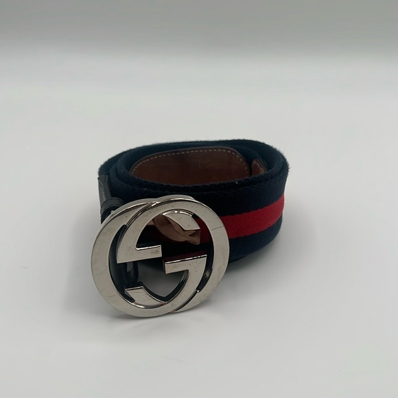GUCCI - SILVER GG MONOGRAM RED AND NAVY BLUE LOGO BELT - Picture 1 of 5